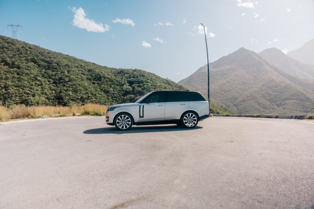 Range Rover Autobiography 2024 — foto 1