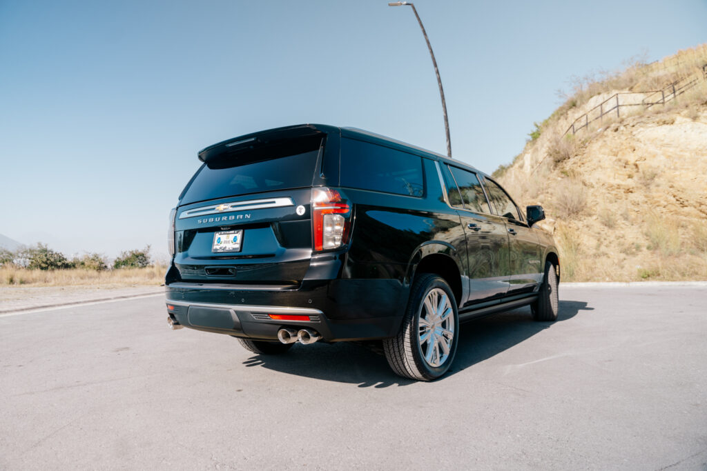 Suburban Negra 2024 — foto 6