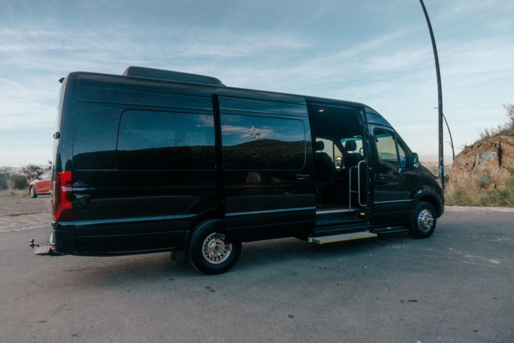 Mercedes-Benz Sprinter 2023 — foto 2