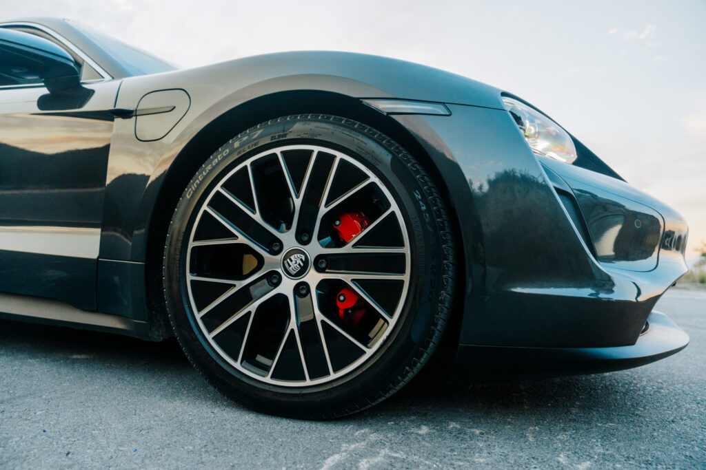 Porsche Taycan 2024 — foto 6