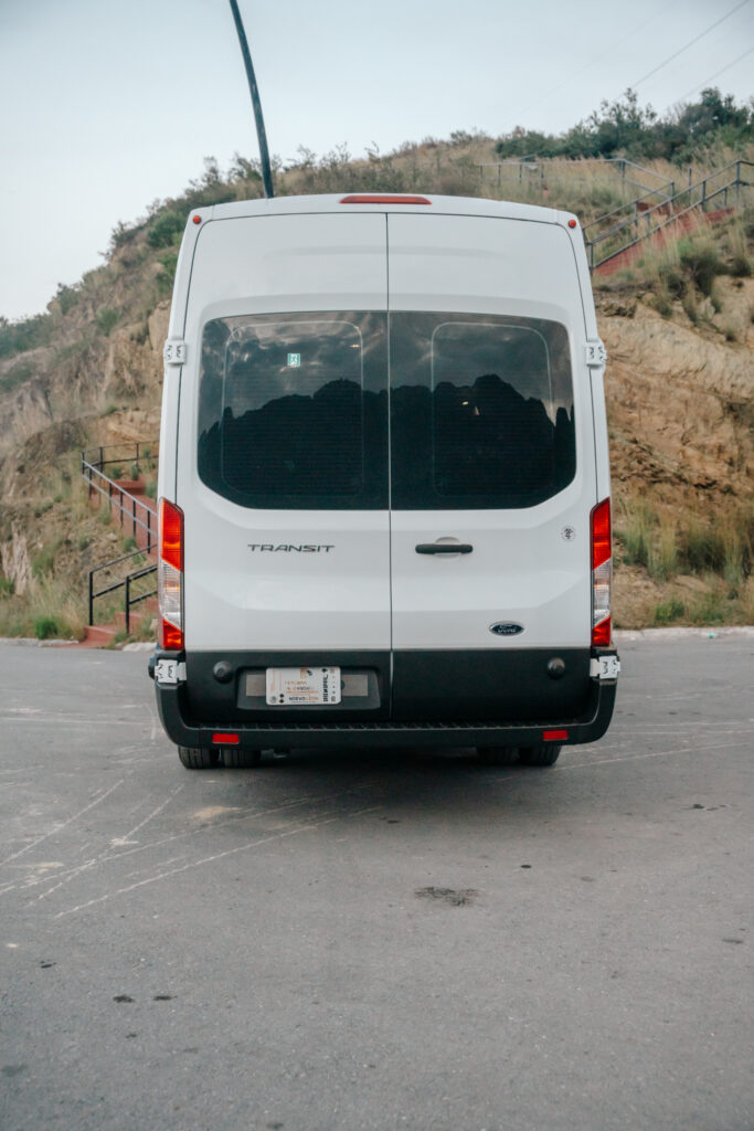 Ford Transit Van 2023 — foto 2