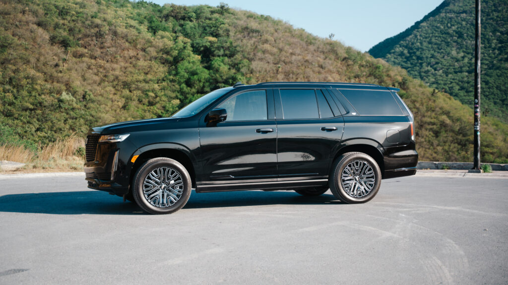 Cadillac Escalade 2024 — foto 1