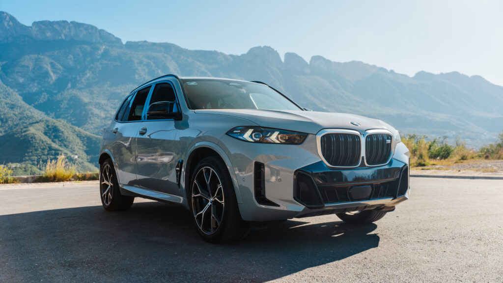 BMW X5 2024 — foto 1