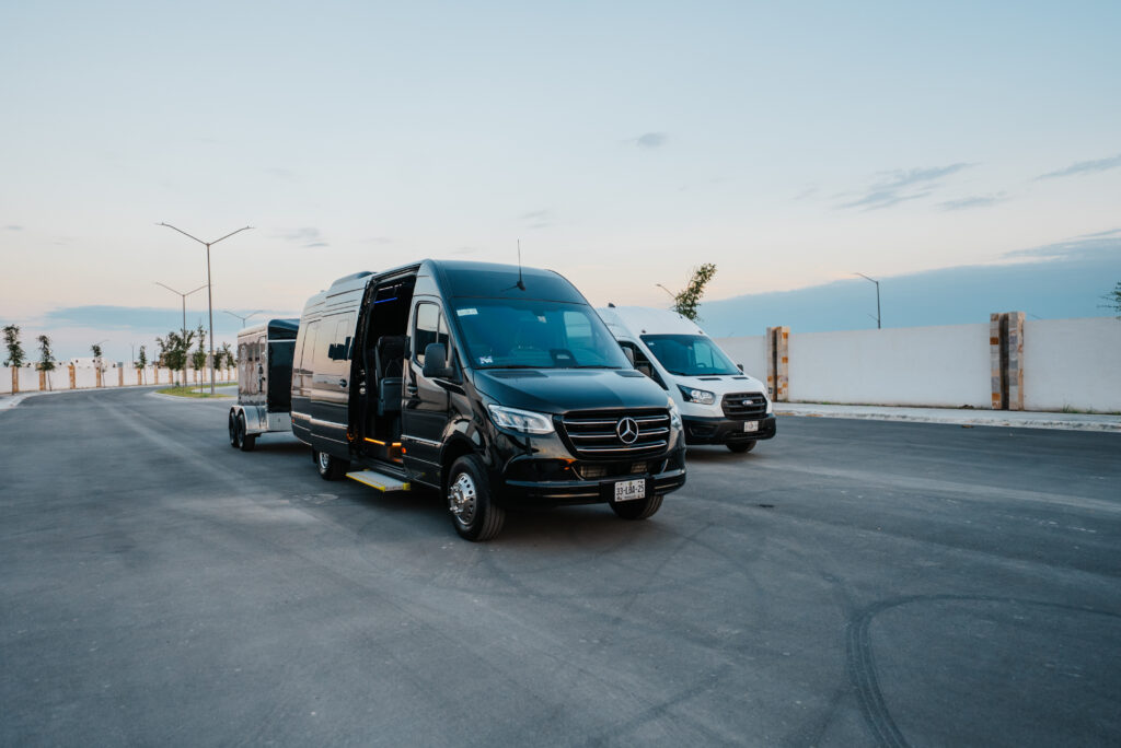 Mercedes-Benz Sprinter 20 Pasajeros — foto 1