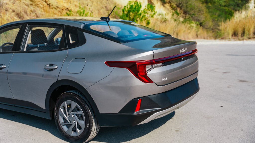 KIA K3 2024 — foto 5